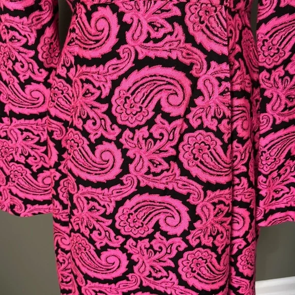 Venus Pink and Black Jacquard Coat 🍁 - Picture 7 of 9